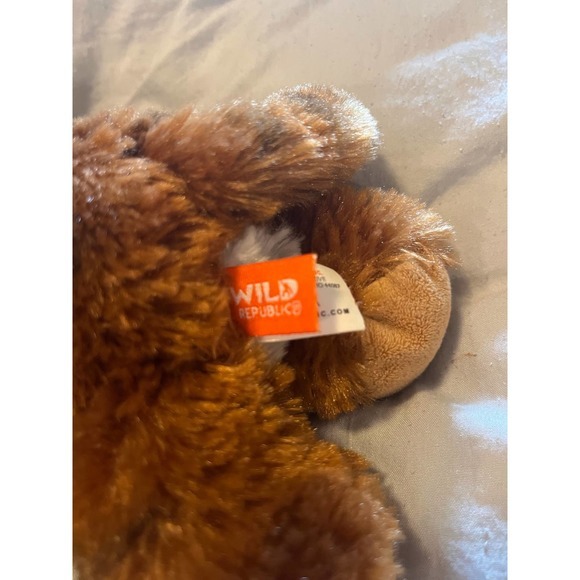 Wild Republic Lying Brown Bobcat Plush Stuffed Animal Toy - Picture 4 of 6